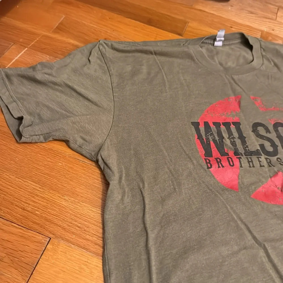WILSON BROTHERS BAND Short Sleeve Round Neck T-Shirt Next Level XL - Picture 5 of 9